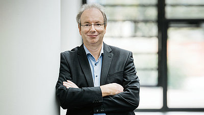 Portrait of Ralf Koenzen Managing Director and Founder of LANCOM Systems
