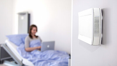 LANCOM customer Hasomed Patient uses WLAN in hospital room