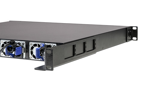 Side view of a LANCOM switch in LANCOM Switch Rack Mount L250 rails